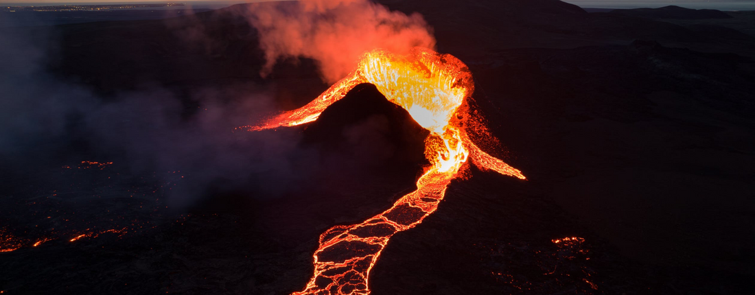 GUIDE DE SURVIE À UNE ÉRUPTION VOLCANIQUE, SELON LES ABEILLES